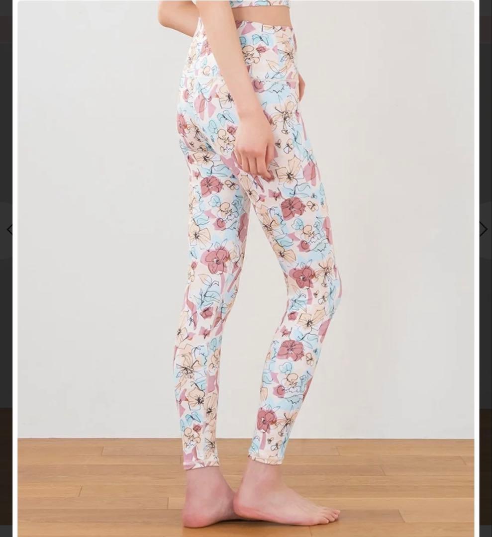 【SUKALA】ミックスフラワープリントレギンス