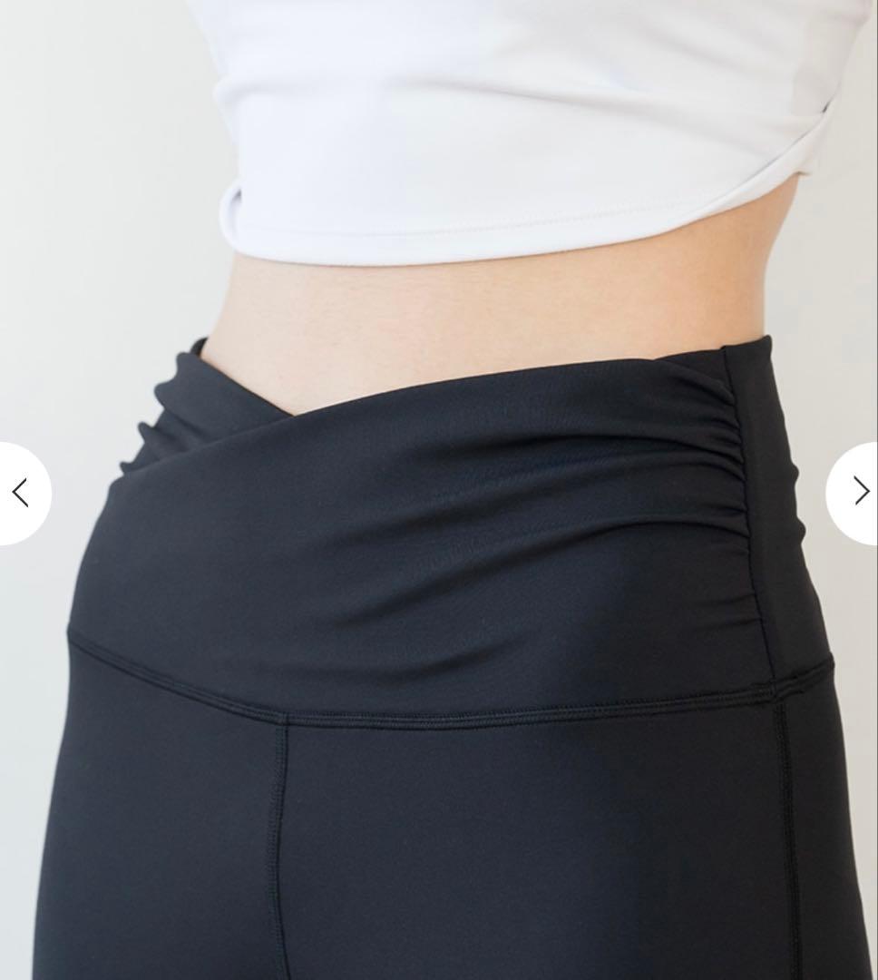 SUKALA ベーシックフレアパンツ 黒　Mサイズ