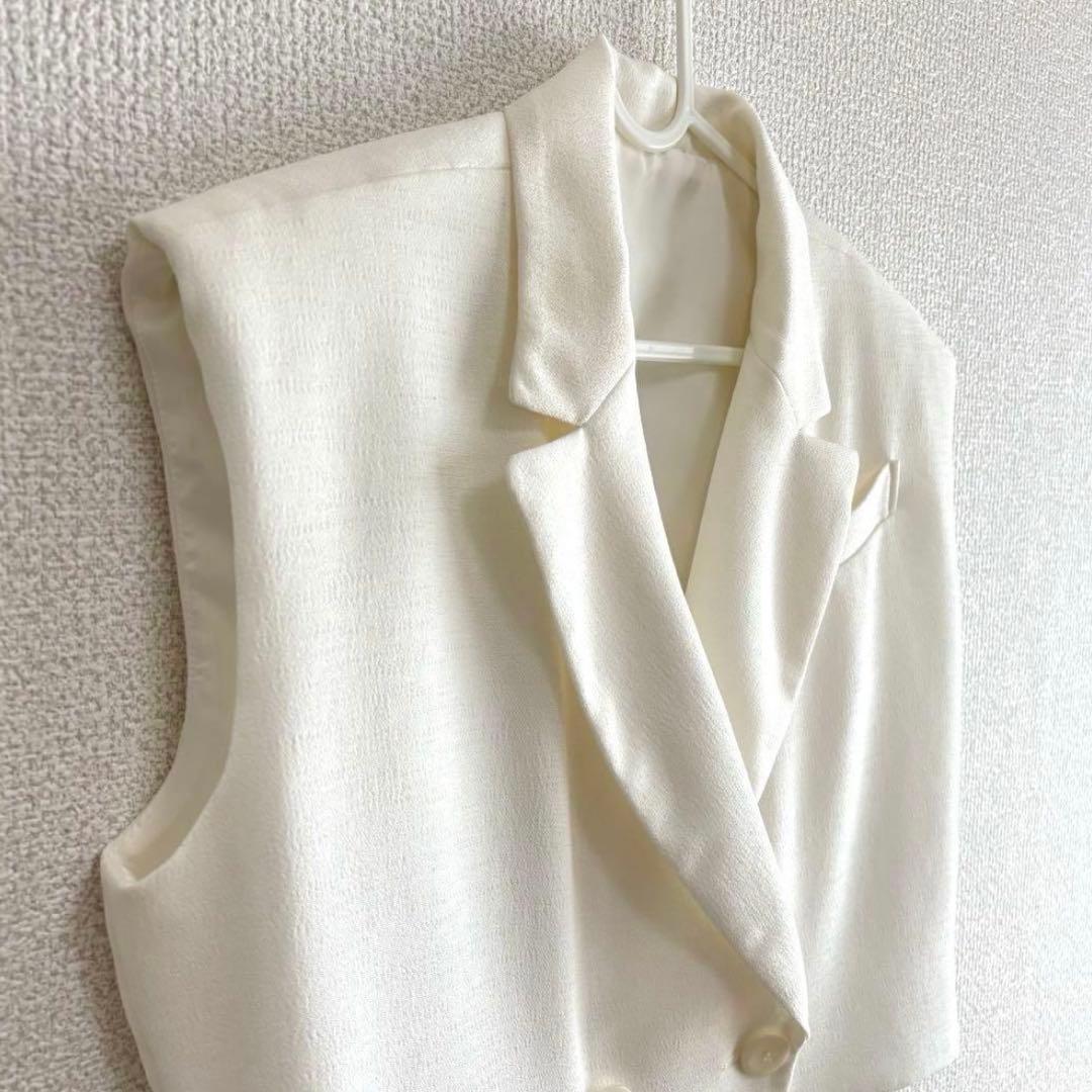 美品　シーニュ　cygne　パワショルショート丈ジレ　Patric　F　ホワイト