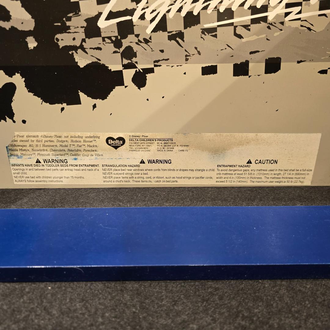 i+【引取大歓迎】 Delta ディズニー ピクサー カーズ ベットフレーム