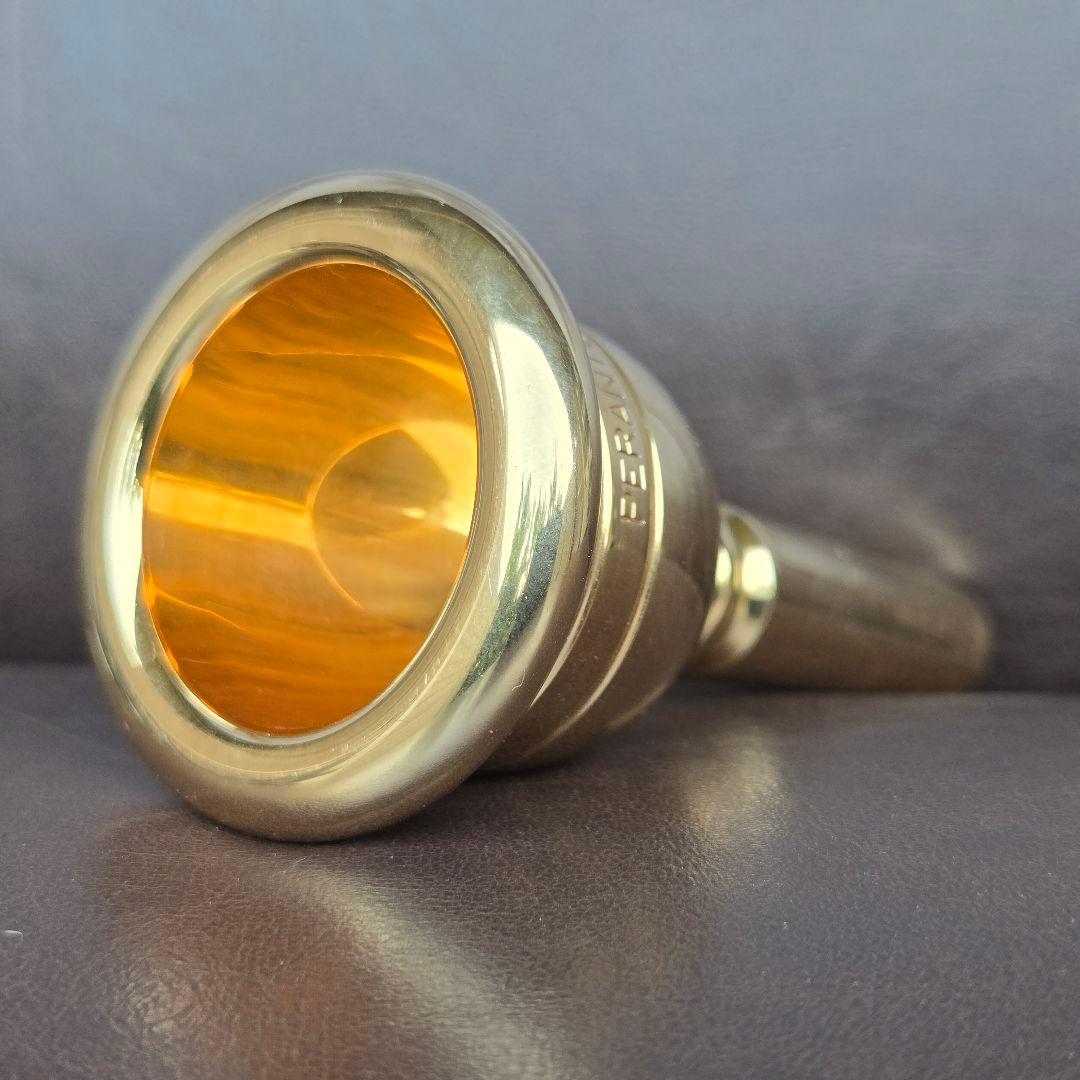 ペラントゥッチ チューバ マウスピース PT-82 金メッキ 美品