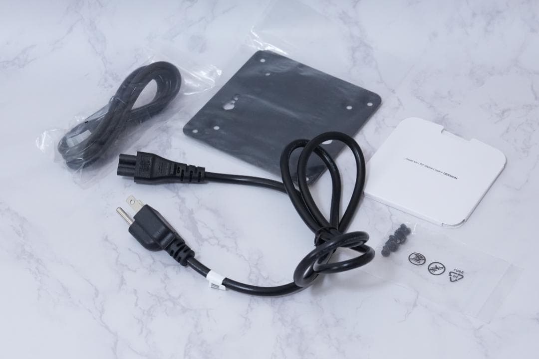 GEEKOM A6 ミニPC（Ryzen7 6800H）