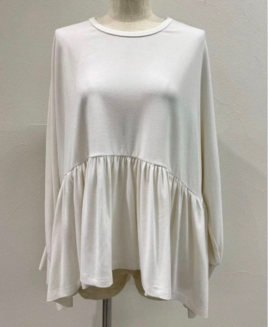 nikoCYAN TOKYO ラウンドギャザーウォーム ドルマントップス