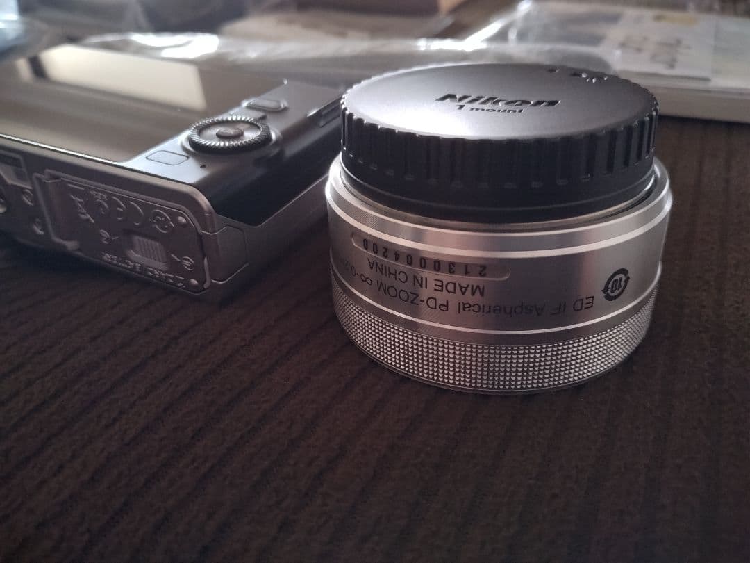 【ほぼ未使用】Nikon 1 J4 MODEL Zoom Lens Kit 純正