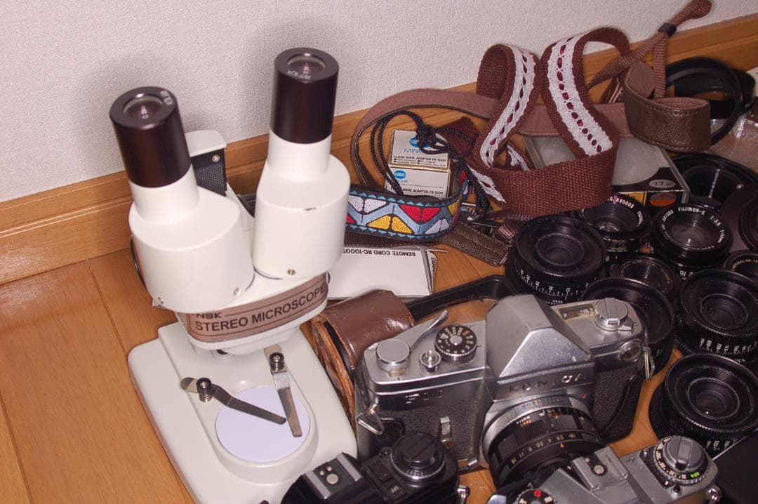 【片付け整理】フィルムカメラ関連ジャンク品ひとまとめ