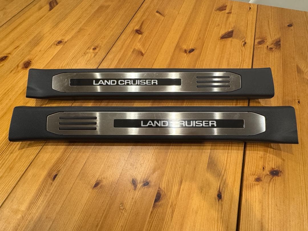 TOYOTA LAND CRUISER ドアシルガード 2個セット