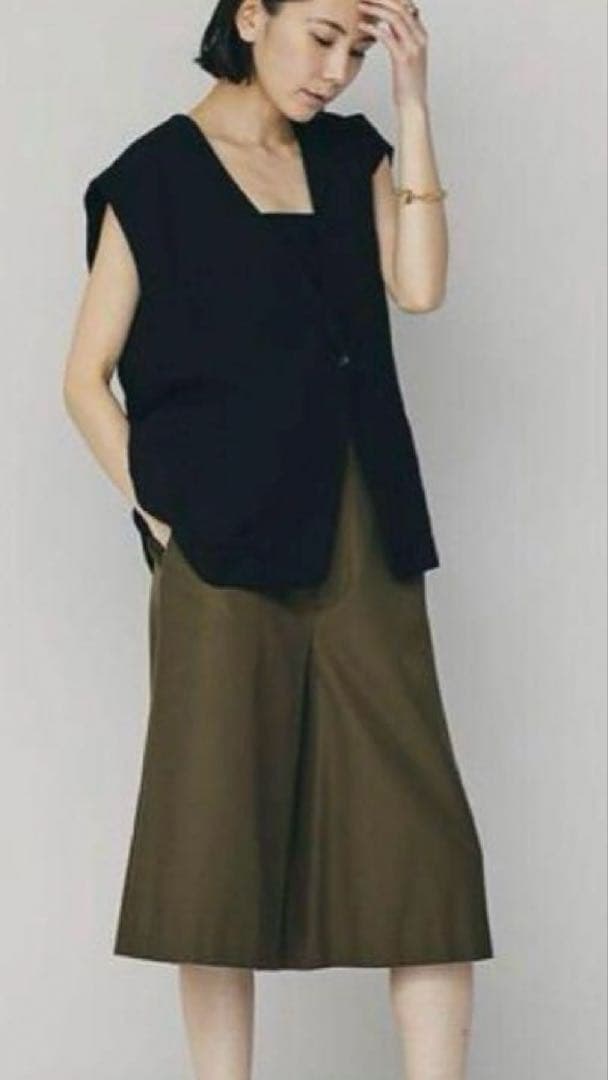 【カレンソロジー】ウールリネン　ジレ