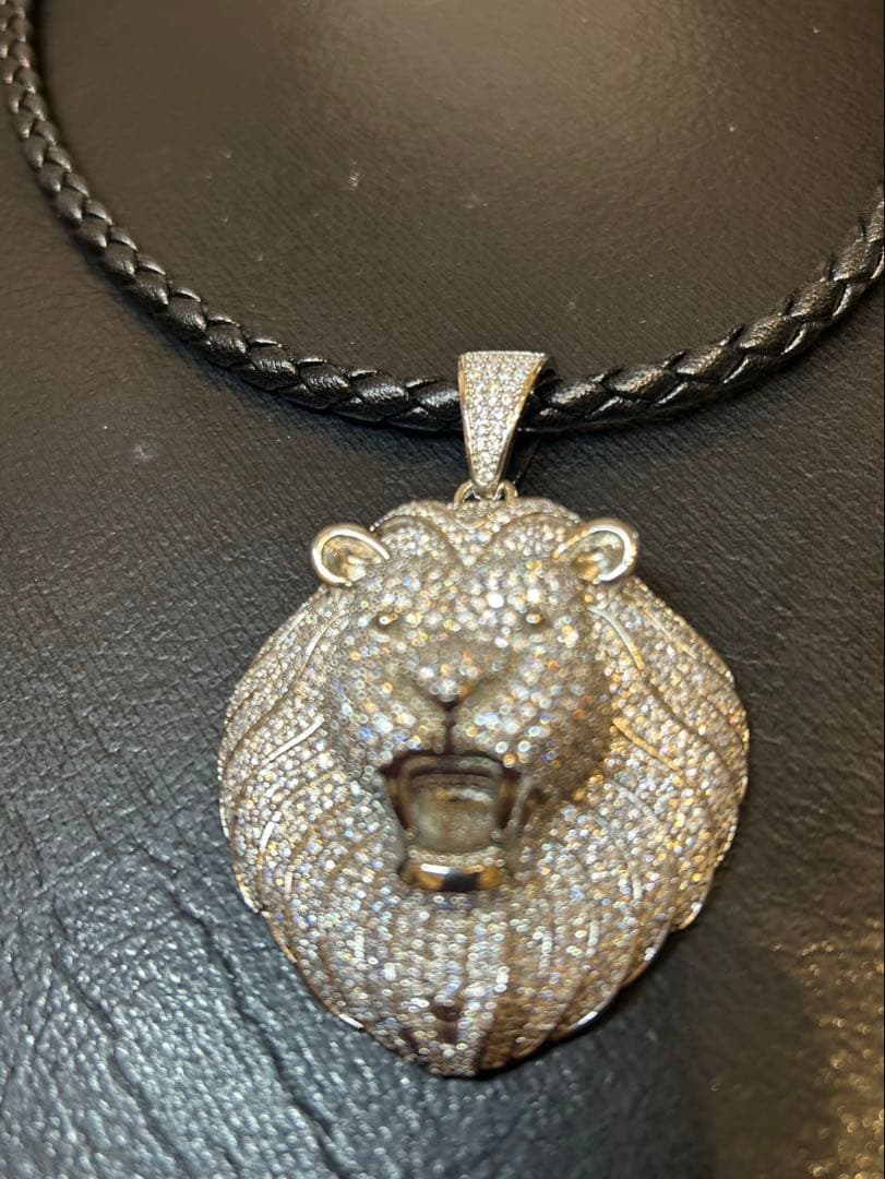 ￼スカル2種＆ライオンキュービック➕レザーネックレスセット　おまけ