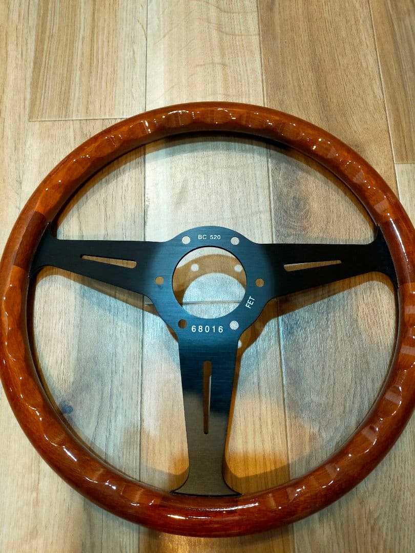 Nardi ND ステアリングホイール ウッド製