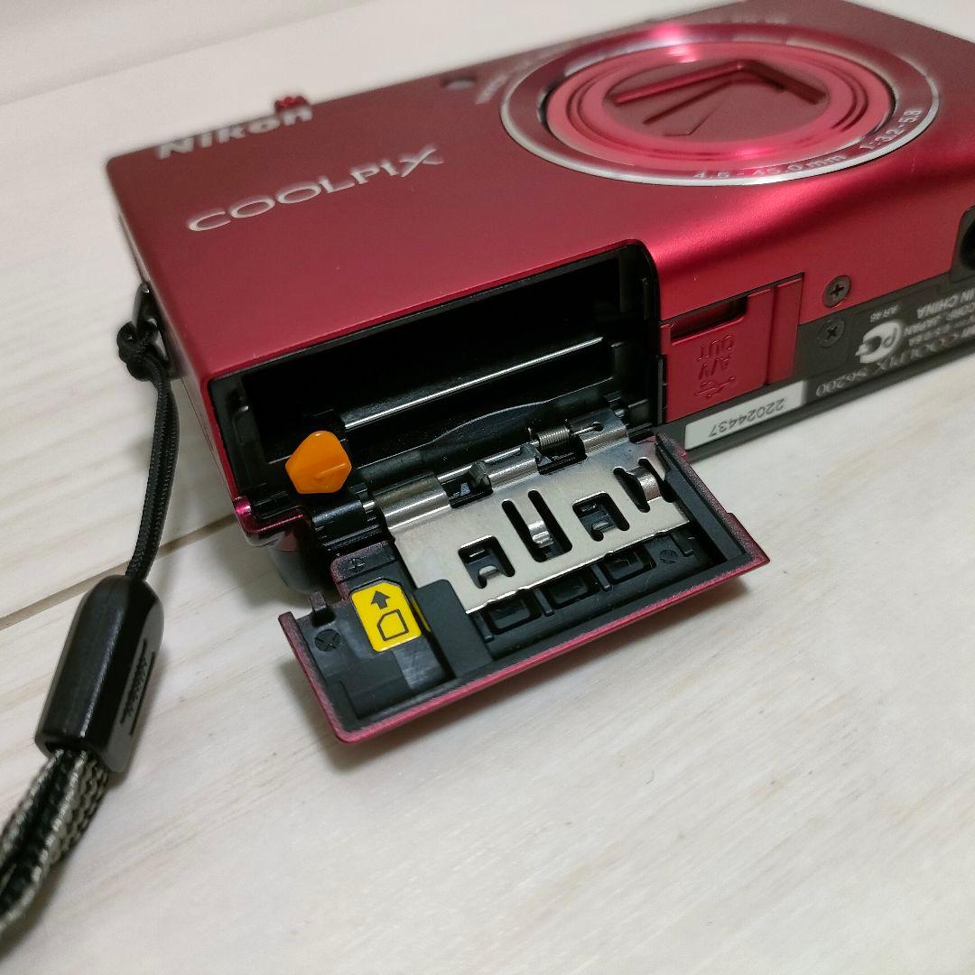 動作確認済Nikon COOLPIX S6200レッド コンパクトデジタルカメラ