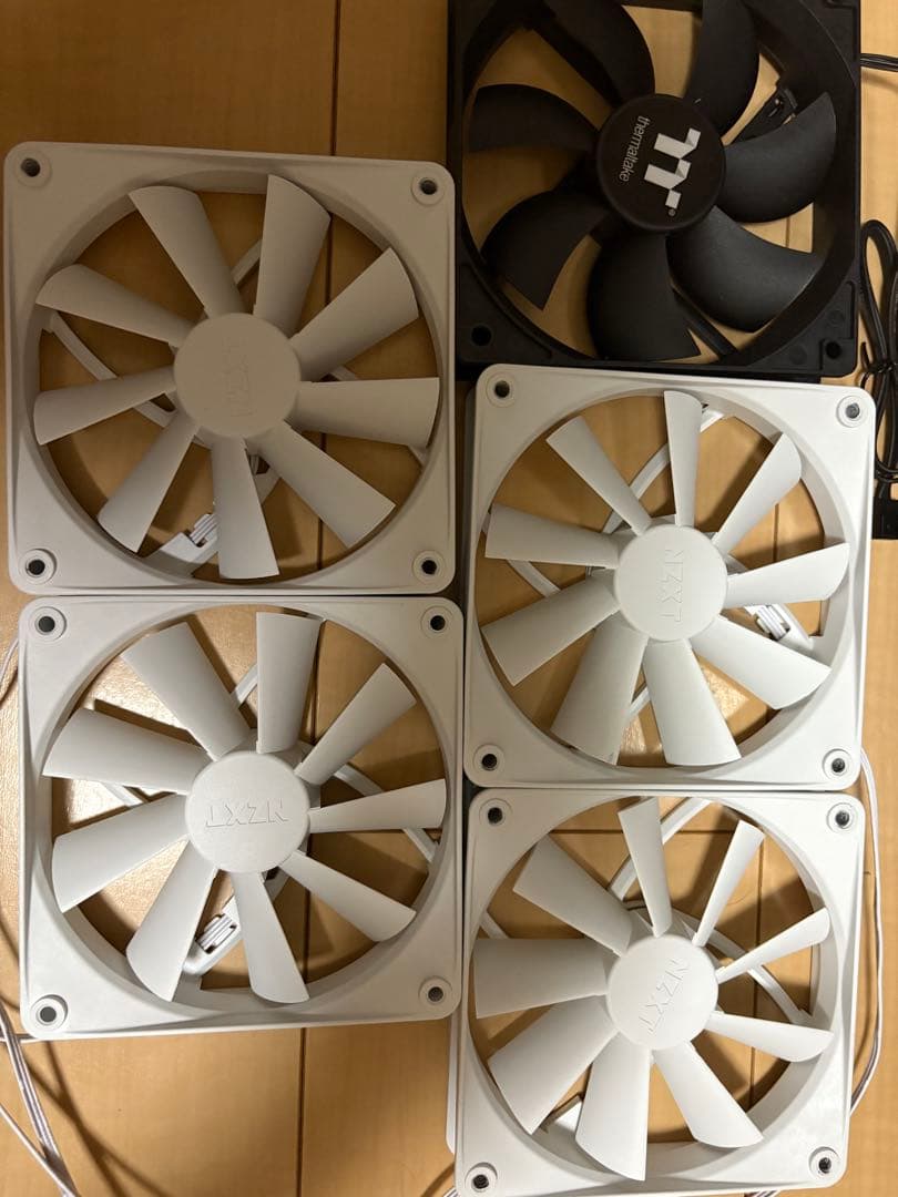 ミニタワーPCケース　mATX マザーボード　空冷　CPUクーラー　ファン×5