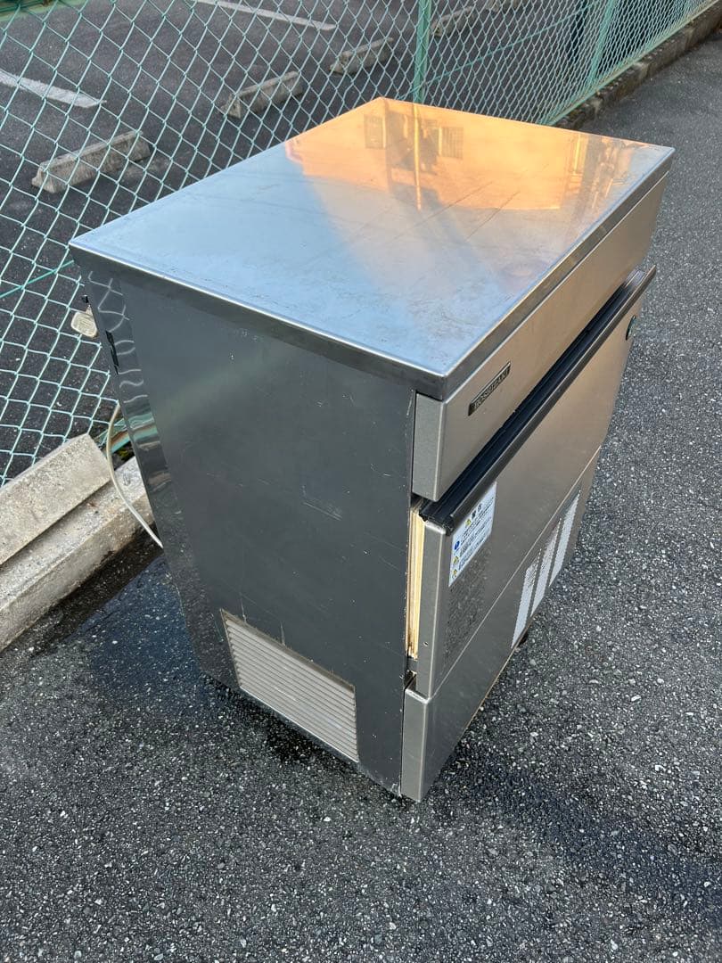 ホシザキ製氷機 65キロ　業務用製氷機大型
