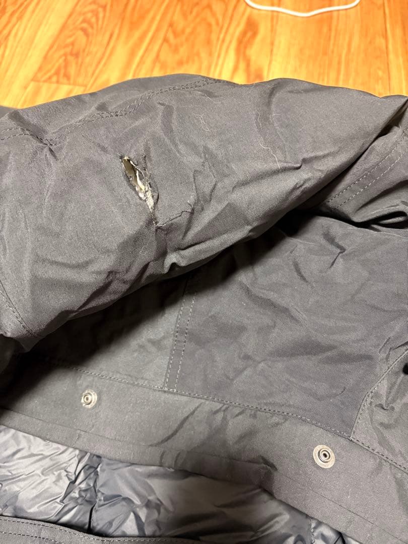 THE NORTH FACEブラック　マウンテンダウンND91930ゴアテックス