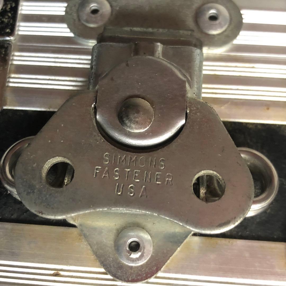 送料込★良品★SIMMONS FASTENER USA ラックケース 2U