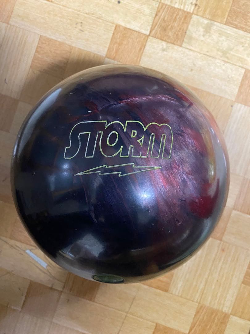 IQ TOUR GT ボウリングボール