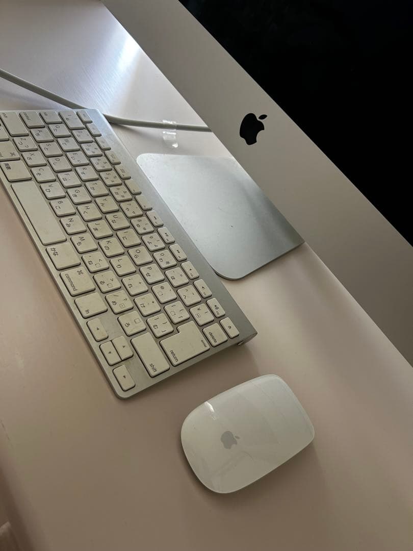 i MAC 21.5インチ LEDバックライトディスプレイ 2013