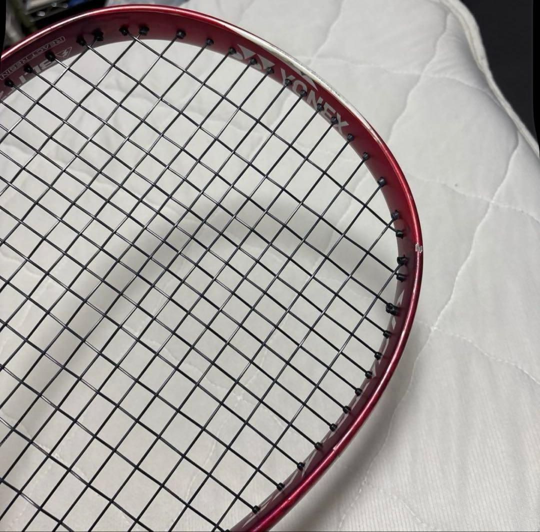 YONEX ボルトレイジ 7V クレナイ