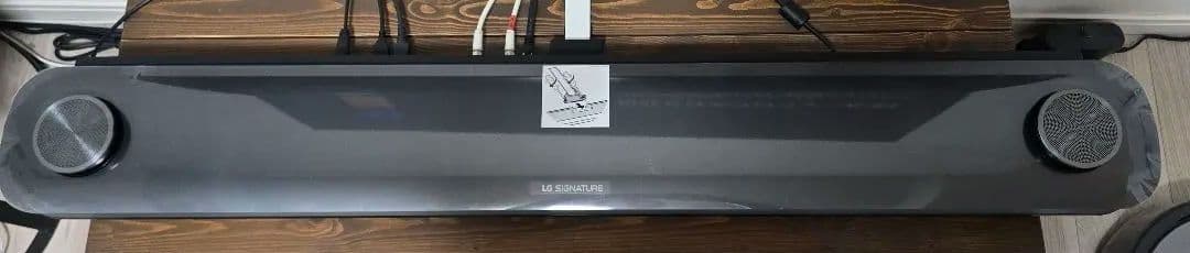 LG SIGNATURE 65インチ 壁がけ有機ELテレビ