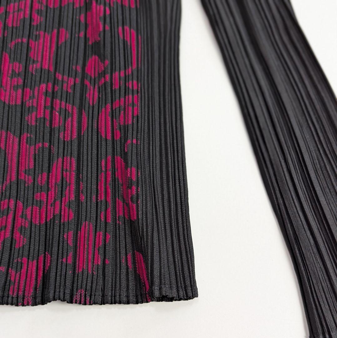 プリーツプリーズ イッセイミヤケ 長袖カットソー ダマスク柄 ハイネック