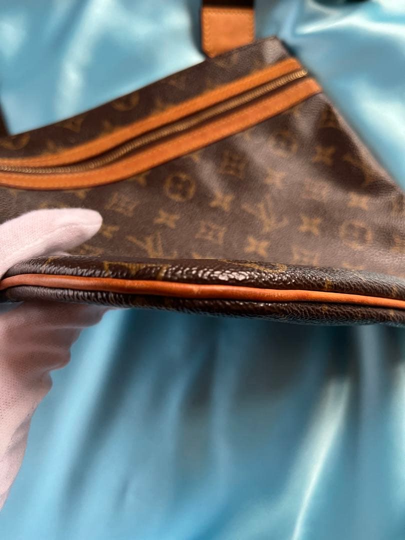 ルイヴィトンポシェット ボスフォーショ ルダーバッグ クロスボディ