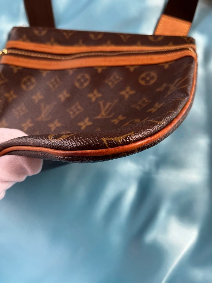 ルイヴィトンポシェット ボスフォーショ ルダーバッグ クロスボディ