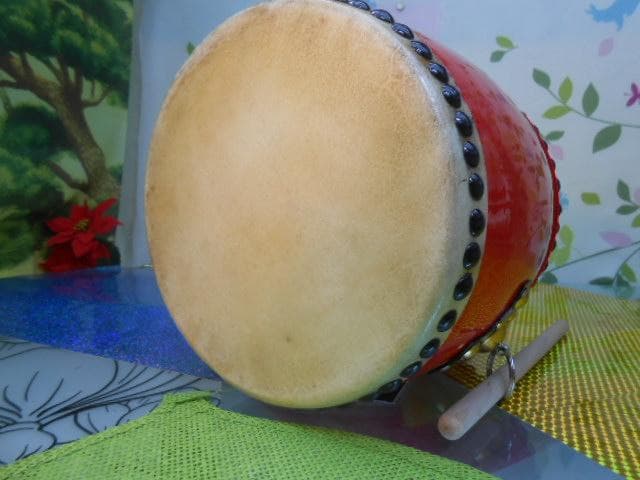 新品未使用(送料無料)小児向け11.000円エイサー大太鼓18cm 撥サージ付き