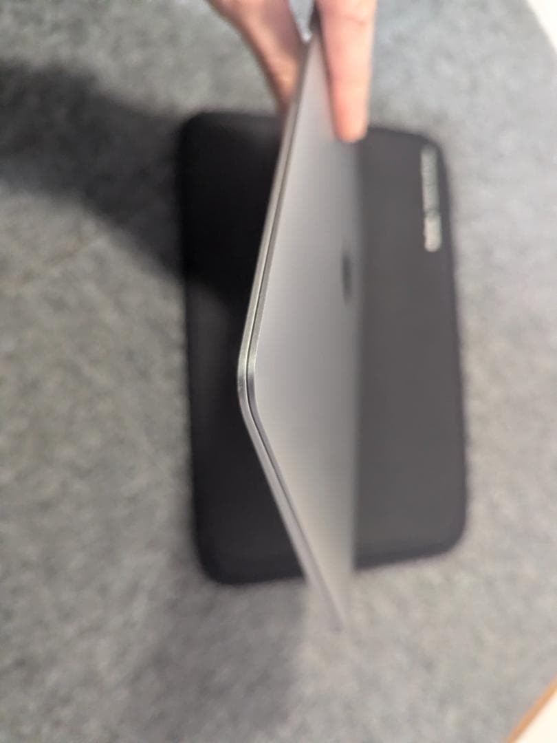 【画面新品級】MacBook 12 2017 充放電132回 動作診断済