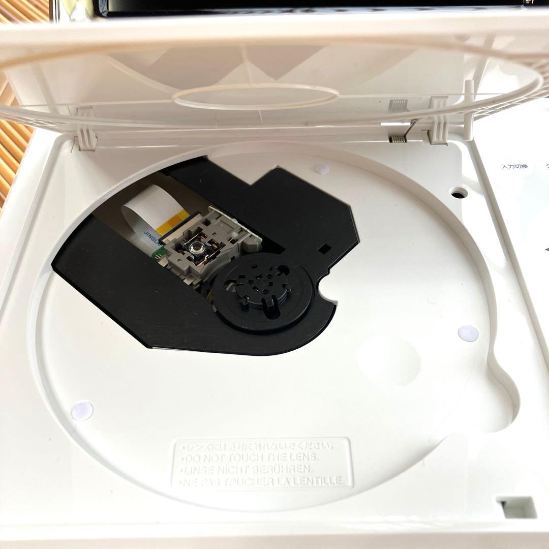 【美品】東芝　REGZA ポータブルDVDプレーヤー　SD-P710SW