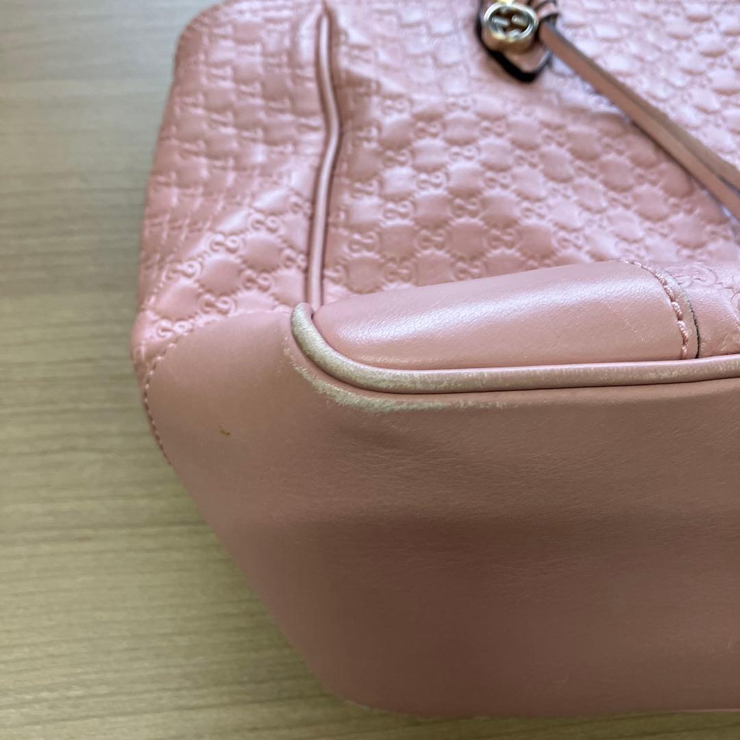 GUCCI ピンクレザーショルダーバッグ