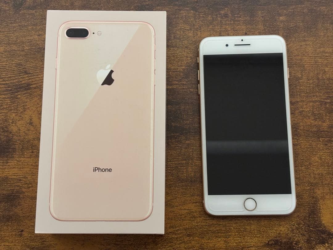 【nobita 】iPhone 8 Plus ゴールド 64GB