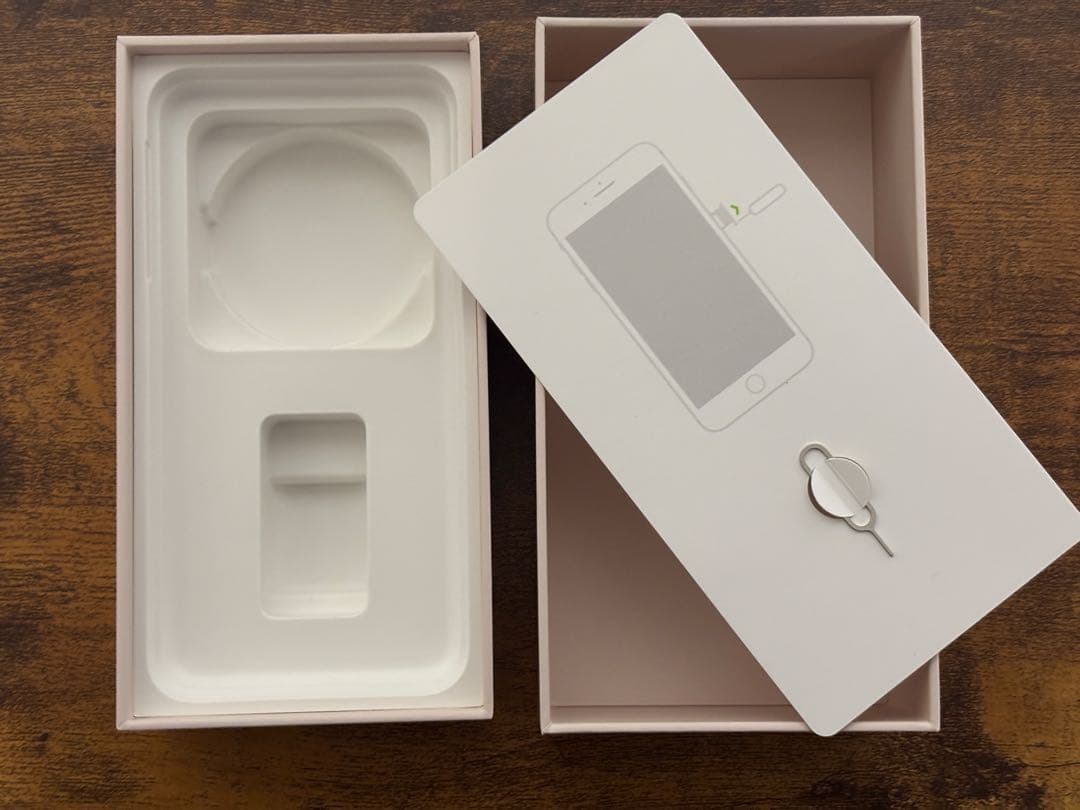 【nobita 】iPhone 8 Plus ゴールド 64GB