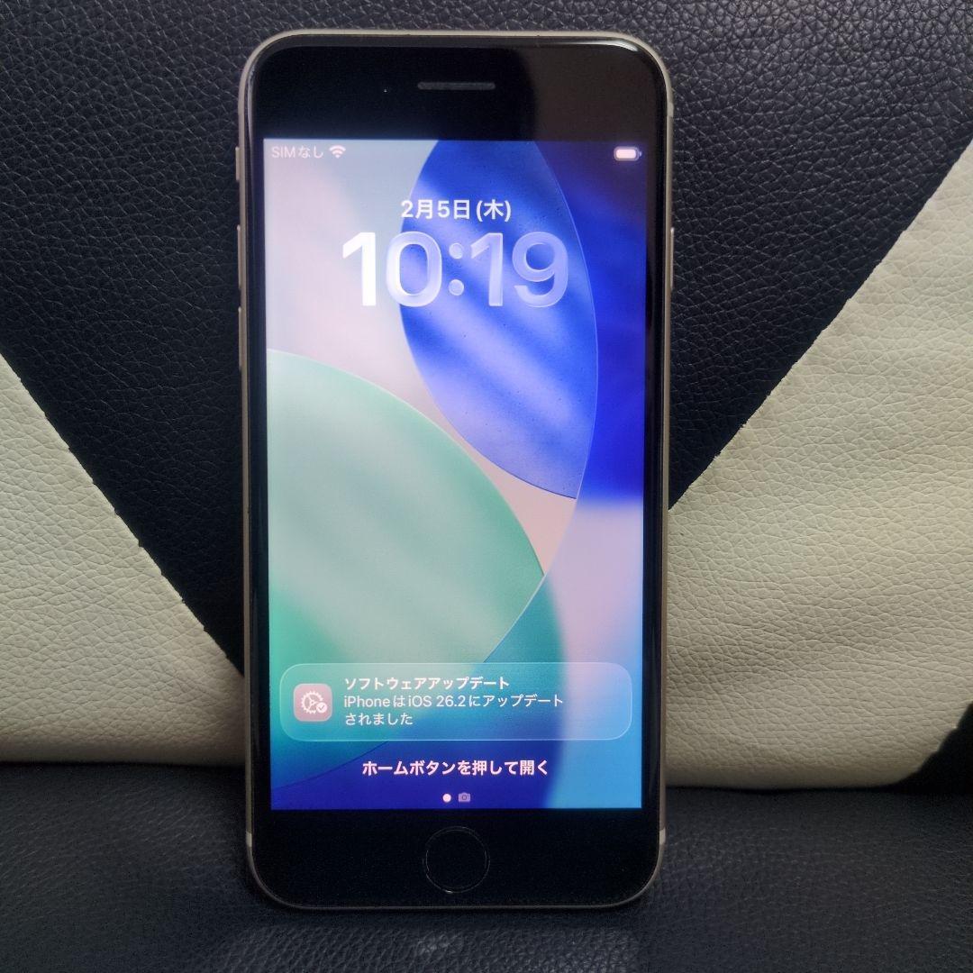 72 iphone　SE　第3世代　64gb　SIMフリー　白　スマホ　アップル