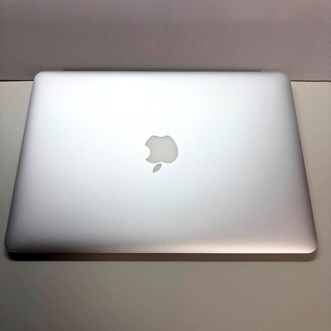 美品　Apple MacBook Air A1466 Core-i5
