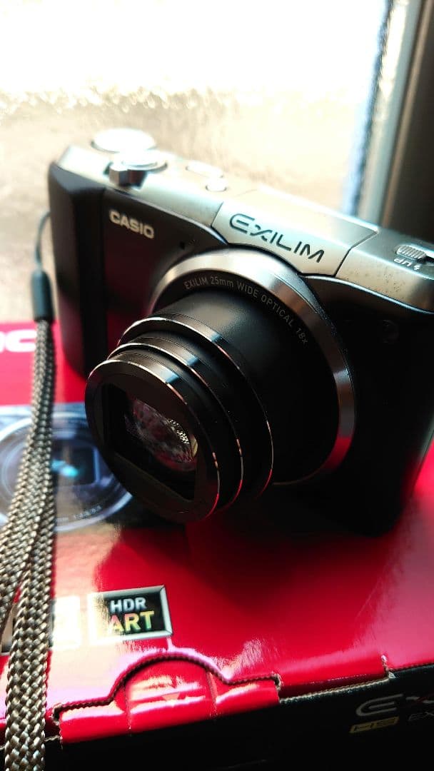 カシオ CASIO EXILIM EX-ZR750 美品 EX-ZR700同等品