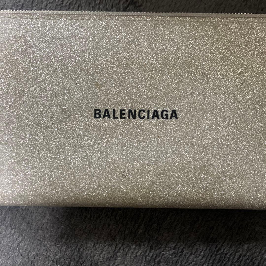 バレンシアガ　長財布　グリッター　キラキラ　銀色　シルバー