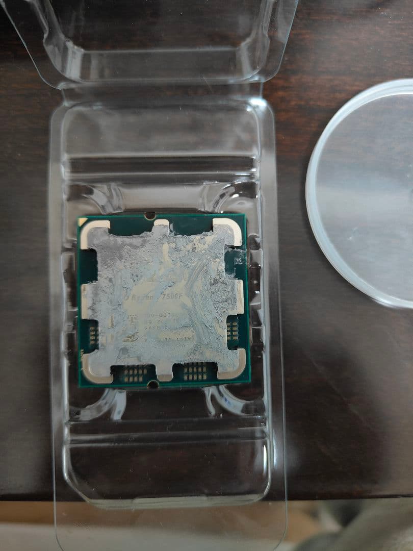 AMD Ryzen 5 7500F 本体