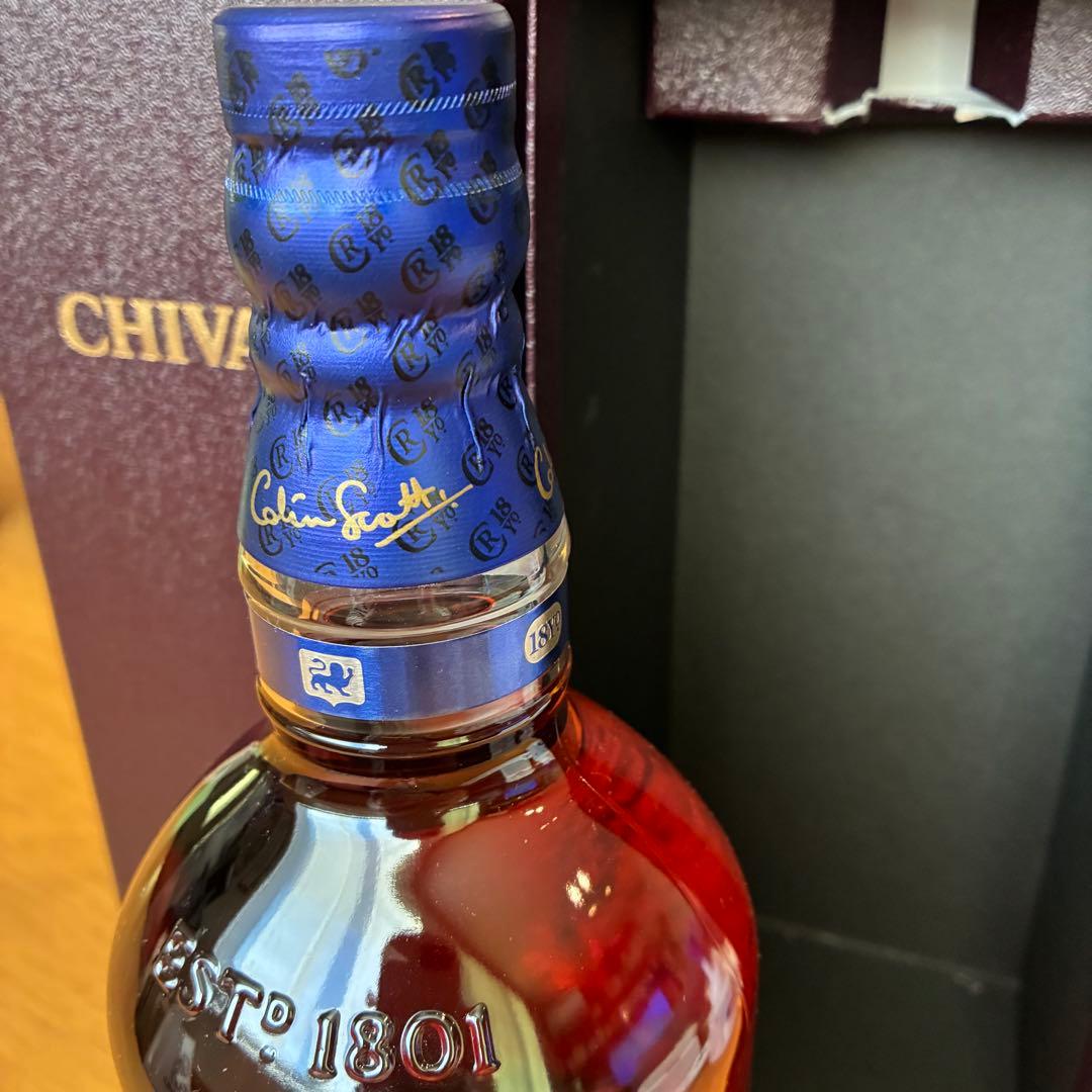 シーバスリーガル18年　ゴールドシグネチャー　ウイスキー　青
