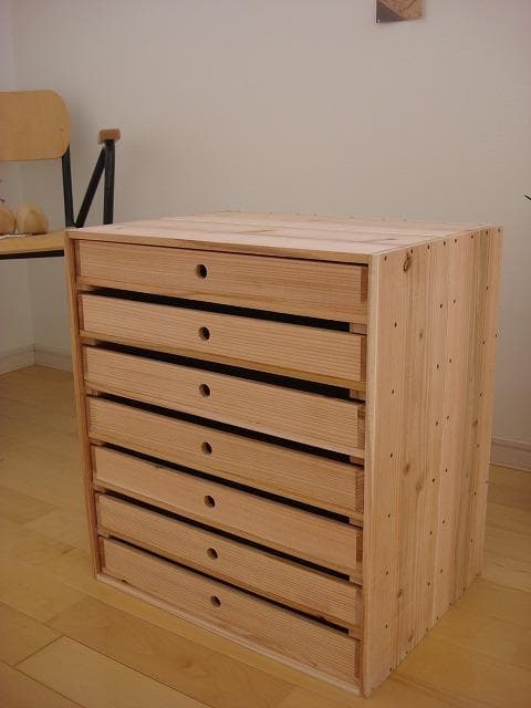 こじろ★送料込み★A3丸穴8段引き出し