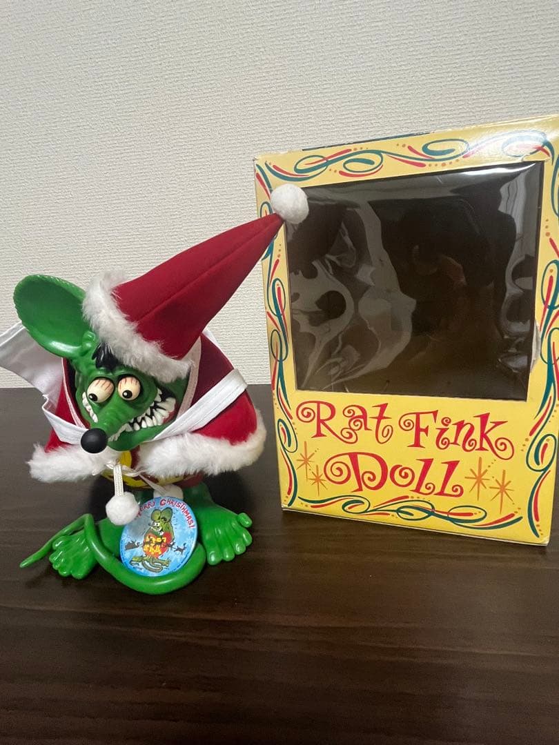 Rat Fink Doll サンタコスチューム付き