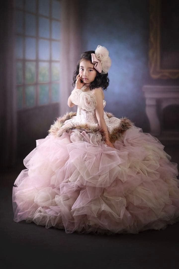 【7歳】ドレス　ピンクベージュ　ファー