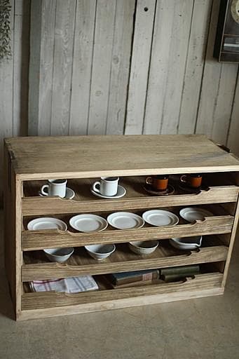 古い木製の引き出し4段　食器棚　キャビネット　古家具　古民家