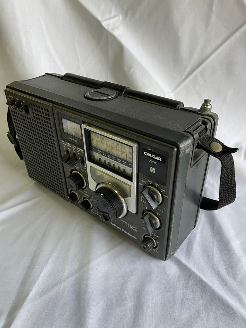 希少National Panasonic Cougar 2200 BCLラジオ