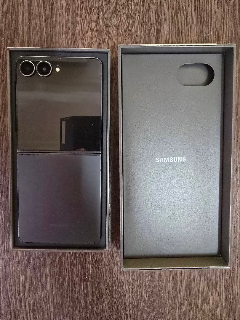 サムスン Galaxy Z Flip7 256GB ジェットブラック