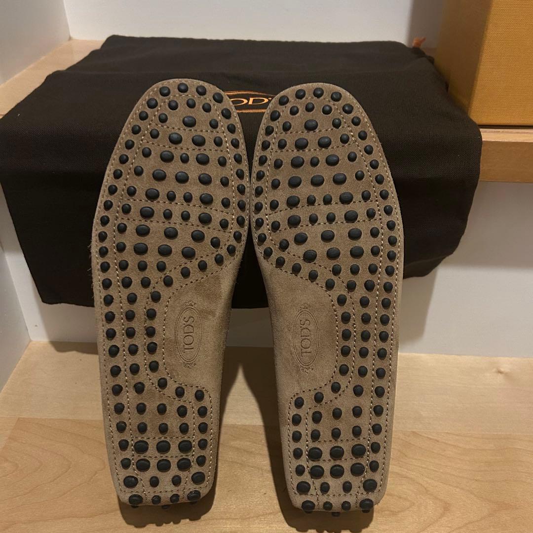 再再値下げ！！新品未使用　TOD'Sモカシン　ドライビングシューズ