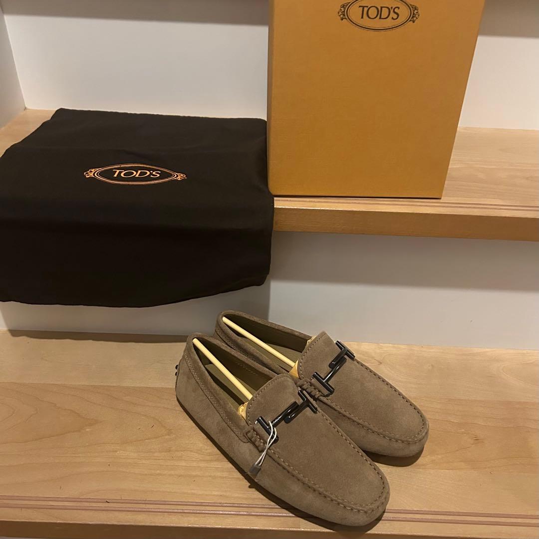 再再値下げ！！新品未使用　TOD'Sモカシン　ドライビングシューズ