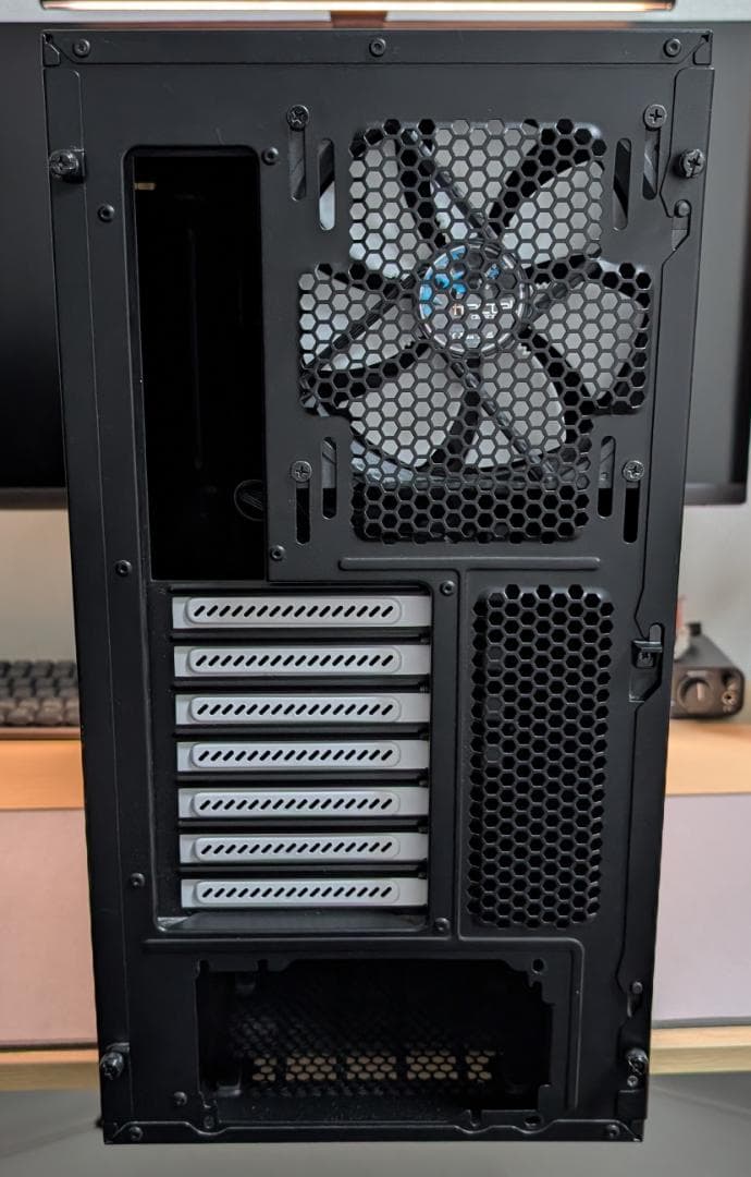 Fractal Design Define R5 PCケース