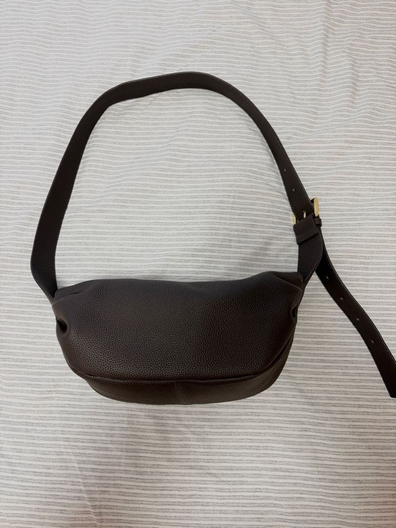 Benjamin ショルダーバッグ