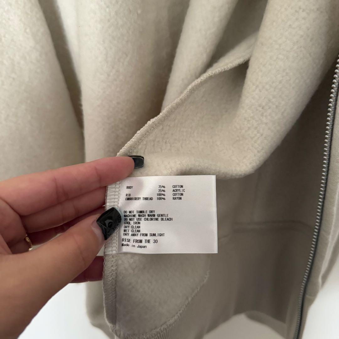 タグ付き　アパルトモン　アメリカーナ　WIDE FULLZIP HOODIE