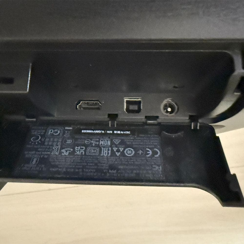 Wacom Cintiq 22本体（2021年製 液晶ペンタブレット）