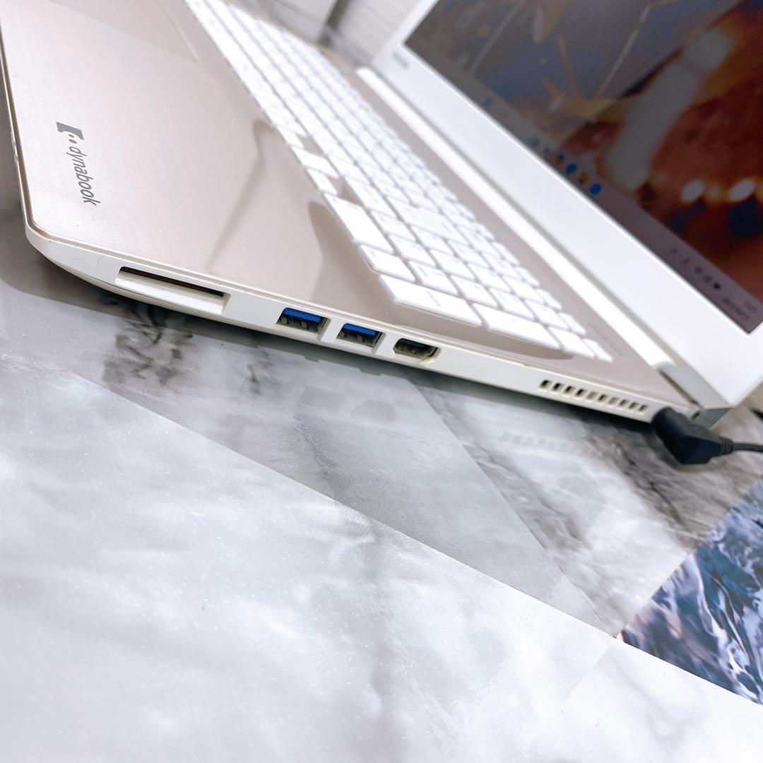 大人可愛いゴールド✨Core i7✨新品SSD1TB✨ブルーレイ✨ノートパソコン